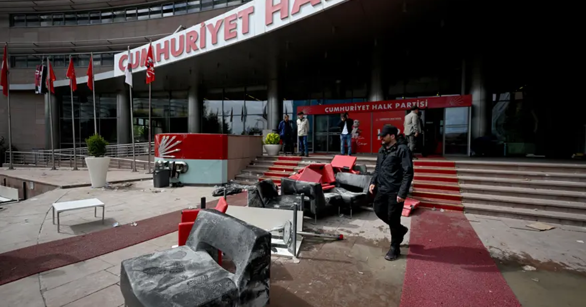 CHP'de tahliye krizi. İçişleri Bakanı Çiftçi: Müdahale Kılıçdaroğlu yönetiminin talebiyle yapıldı