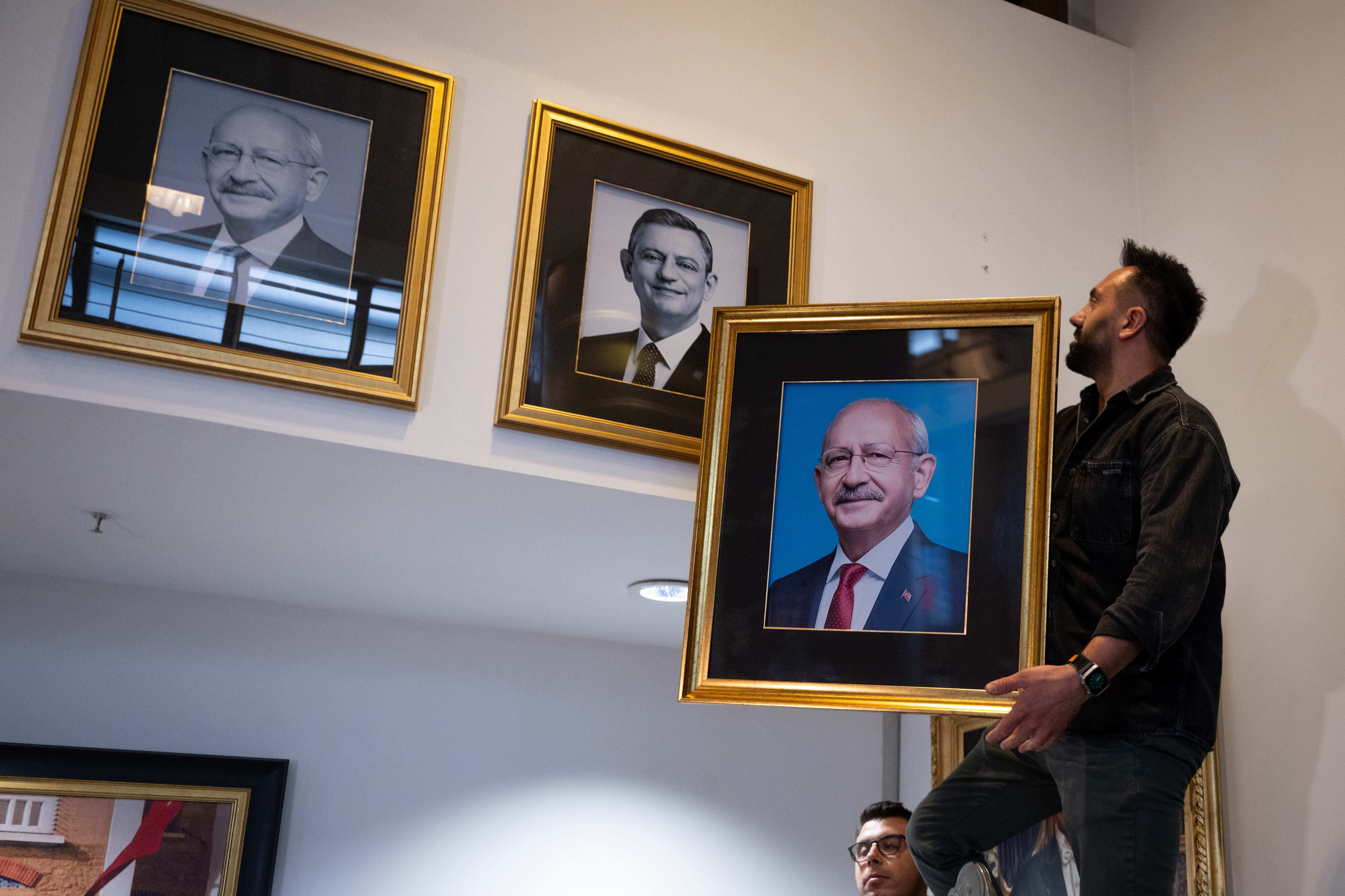 Özgür Özel cephesinden kurultay için imza hamlesi | NTV Haber