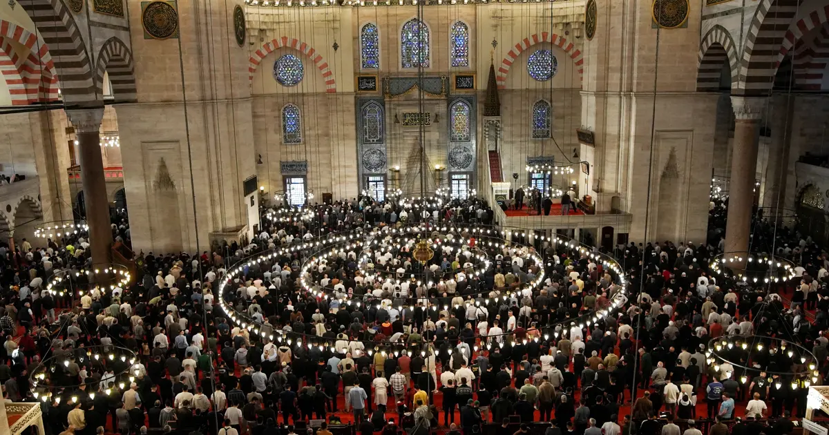 İstanbul'da bayram namazı kılındı