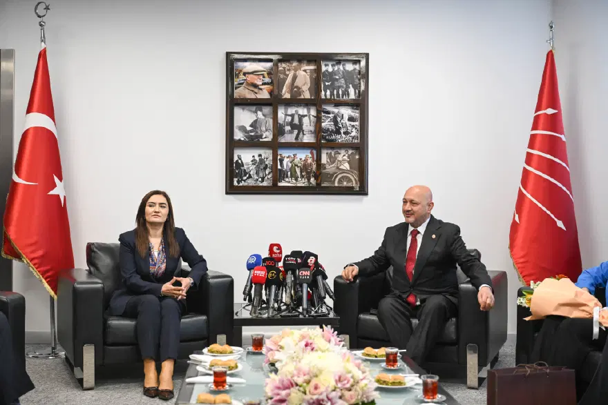 AK PARTİ'DEN CHP'YE ZİYARET 3 AK PARTİ'DEN CHP'YE ZİYARET 3