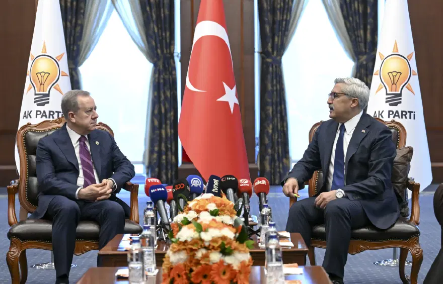 Siyasette bayramlaşma ziyareti. AK Parti ve CHP 3 bayramın ardından yeniden bayramlaştı 2 Siyasette bayramlaşma ziyareti. AK Parti ve CHP 3 bayramın ardından yeniden bayramlaştı 2