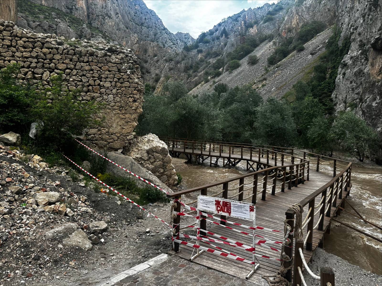 Turizm cenneti ziyarete kapatıldı