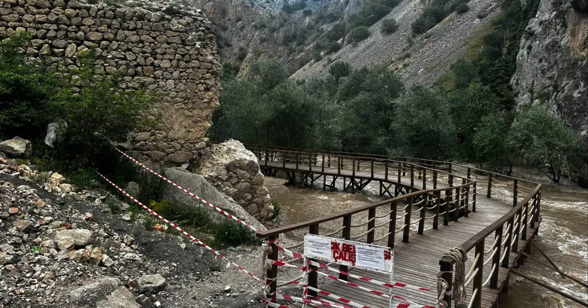 Turizm cenneti ziyarete kapatıldı