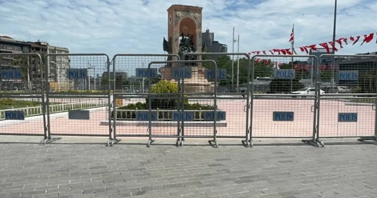 İstanbul'da bazı yollar ve Taksim metrosu kapatıldı