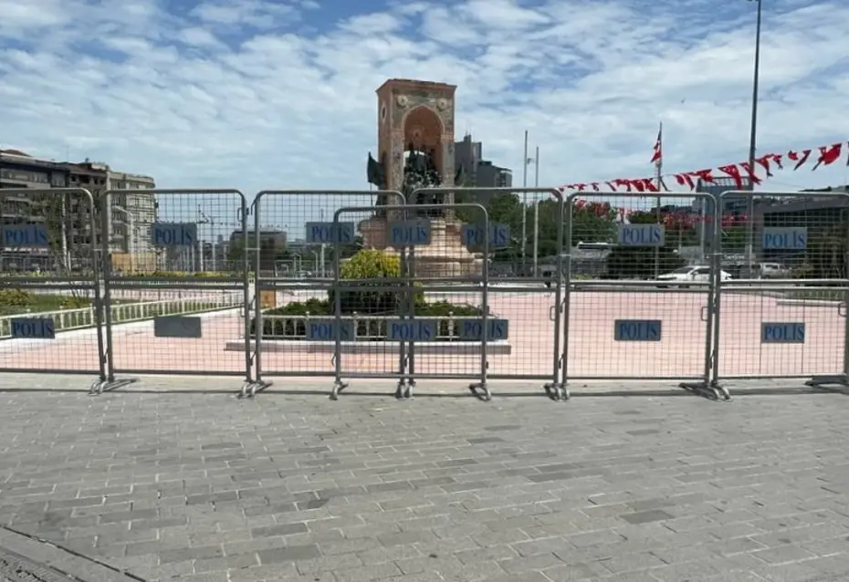 İstanbul'da bazı yollar ve Taksim metrosu kapatıldı