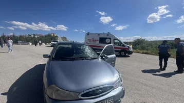 Otomobille çarpışan motosikletin sürücüsü öldü