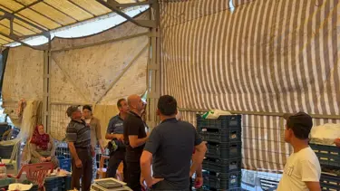 Semt pazarında dehşet: 4 yaşındaki çocuk bebek arabasında vuruldu