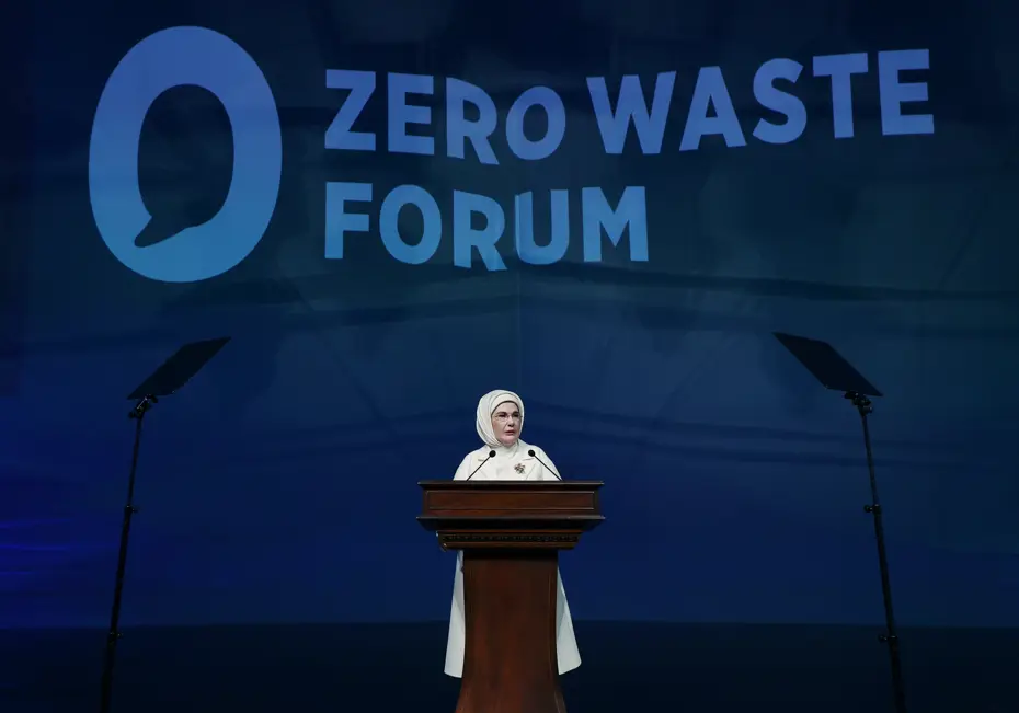 Emine Erdoğan: Sıfır Atık Forumu'nu tarihi bir buluşma olarak görüyoruz