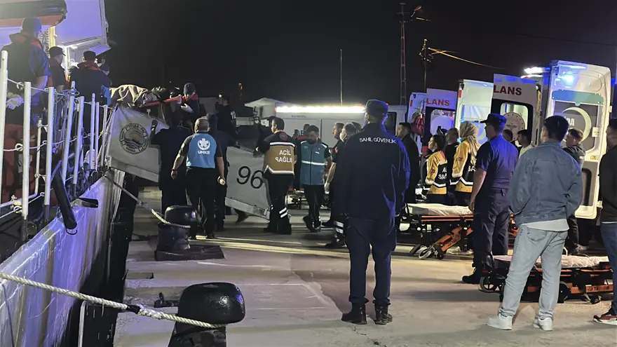 AA 20260606 41592053 41592046 KARADENIZDEKI SALDIRIDA OLEN BALIKCININ CENAZESI VE YARALILAR INEBOLU LIMANINA GETIRILDI 676781