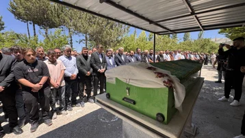 Niğde'de selde hayatını kaybeden kadının cenazesi defnedildi