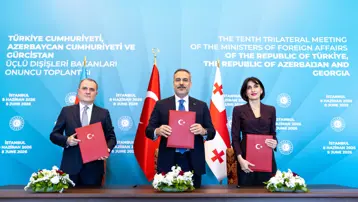 İstanbul Bildirisi'nde ''Orta Koridor'' ve enerji işbirliği öne çıktı