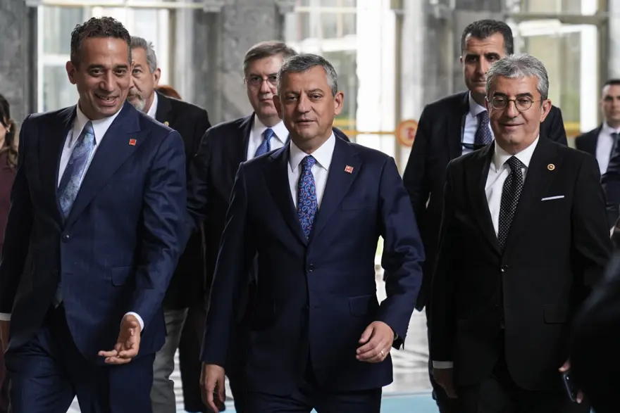 CHP'de kritik gün. Yeni ihraçlar masada 1