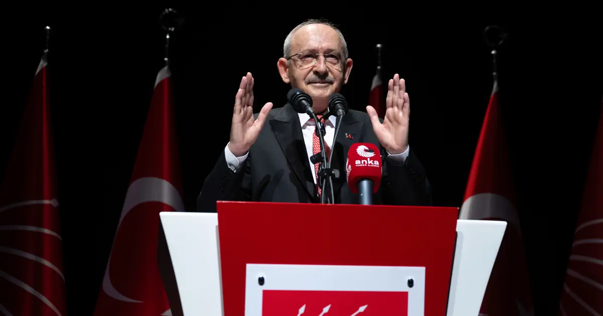 CHP'de gözler saat 13.00'te: Gündem ihraç kararları ve kurultay