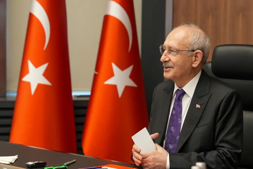CHP'de üç kritik toplantı. Kılıçdaroğlu MYK ve PM'yi toplayacak, Özel grup toplantısı yapacak 2 CHP'de üç kritik toplantı. Kılıçdaroğlu MYK ve PM'yi toplayacak, Özel grup toplantısı yapacak 2