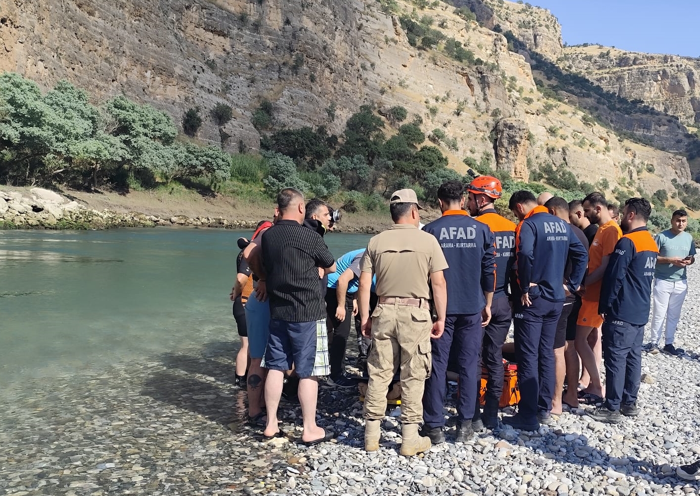 Serinlemek için girdi, cansız bedeni çıktı