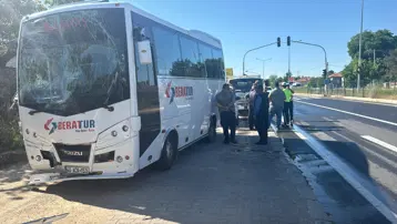 Kırşehir'de işçi servisleri çarpıştı: 42 yaralı