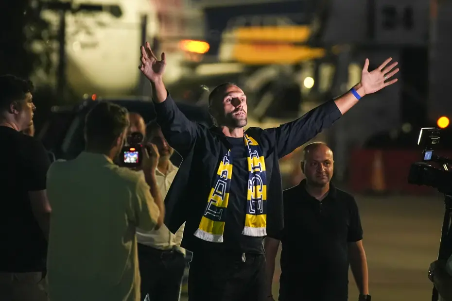 Vedat Muriqi Fenerbahçe için İstanbul'da