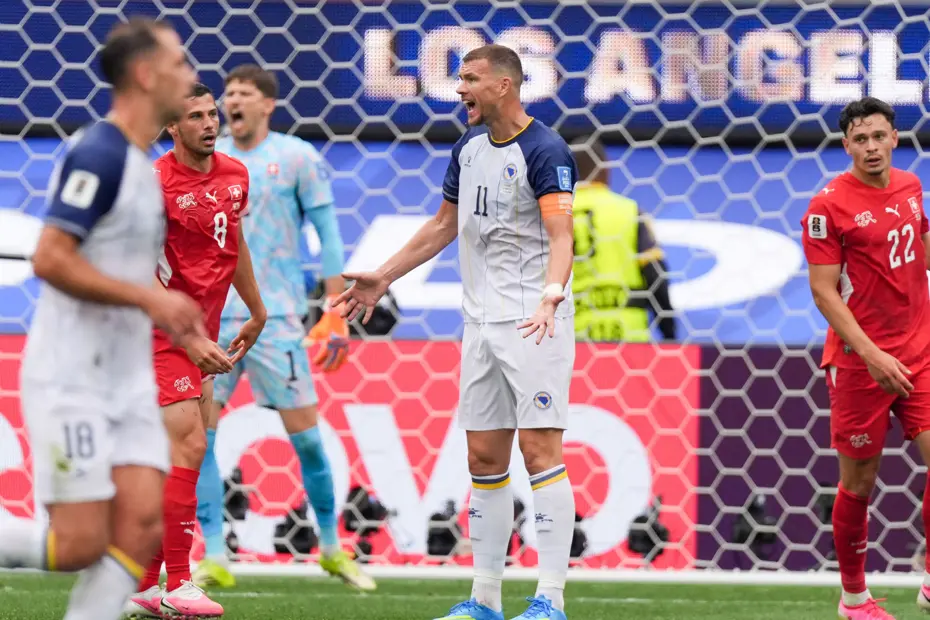 22 dakikada 5 gol. İsviçre, Bosna Hersek'i 4-1'le geçti