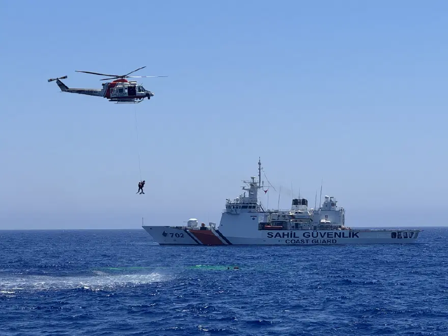 Mavi Vatan'da gövde gösterisi 1 Mavi Vatan'da gövde gösterisi 1