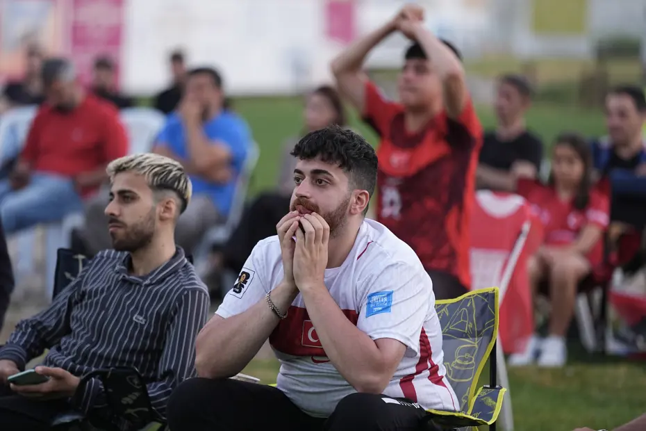 Millilere son maçta tam destek