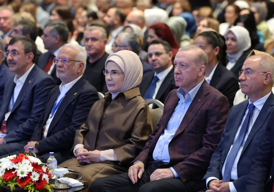 Emine Erdoğan: Yeni yol haritası hizmet yolculuğunu güçlendirecek