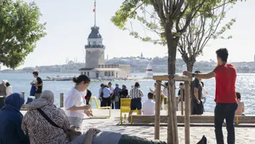 Kavurucu sıcaklara dikkat! Uzmanlardan uyarı. "Mecbur olmayan dışarı çıkmasın"