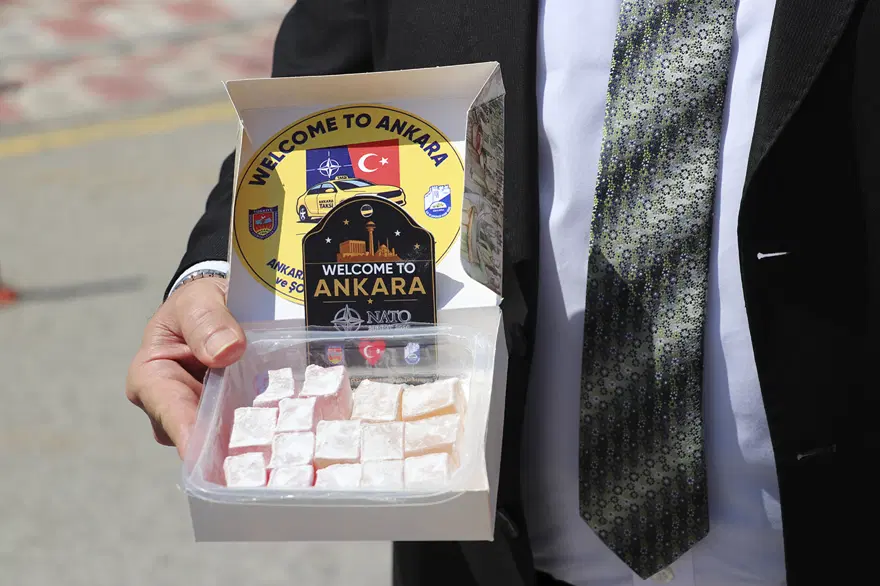 LOKUM İKRAM EDECEKLER 2 LOKUM İKRAM EDECEKLER 2