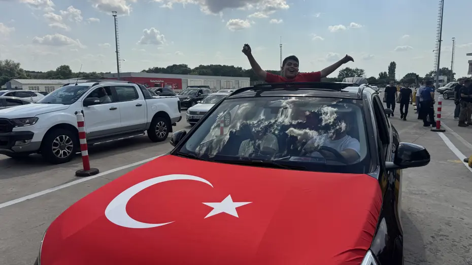 Kapıkule'de gurbetçi yoğunluğu: 