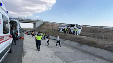 Aksaray'da yolcu otobüsü yoldan çıktı. 44 yaralı