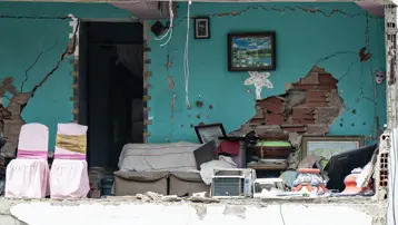 Venezuela'daki depremlerde hayatını kaybedenlerin sayısı 3 bin 899'a yükseldi