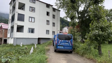 Akrabaların silahlı kavgasında 1 kişi öldü