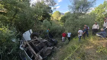 Bingöl'de feci kaza. Uçuruma yuvarlandı, 3 kişi öldü