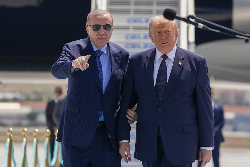CUMHURBAŞKANI HAVALİMANINDA KARŞILADI 6