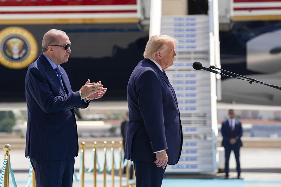 ABD Başkanı Trump kendisini karşılayan Türk askerine: "Merhaba asker"