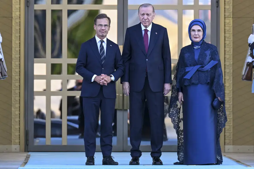 Cumhurbaşkanı Erdoğan ve eşi Emine Erdoğan - İsveç Başbakanı Ulf Kristersson 4