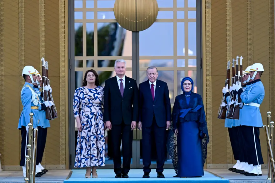 Cumhurbaşkanı Erdoğan ve eşi Emine Erdoğan - Litvanya Cumhurbaşkanı Gitanas Nauseda ve eşi Diana Nausėdiene 8