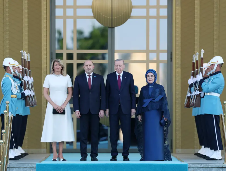 Cumhurbaşkanı Erdoğan ve eşi Emine Erdoğan - Bulgaristan Başbakanı Rumen Radev ve Eşi Desislava Radeva 21