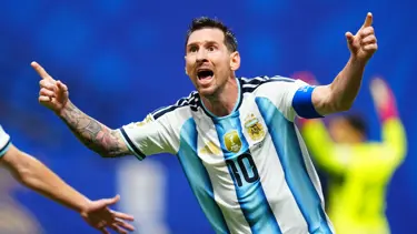Arjantin’den mucize dönüş. Messi’nin Dünya Kupası rüyası sürüyor