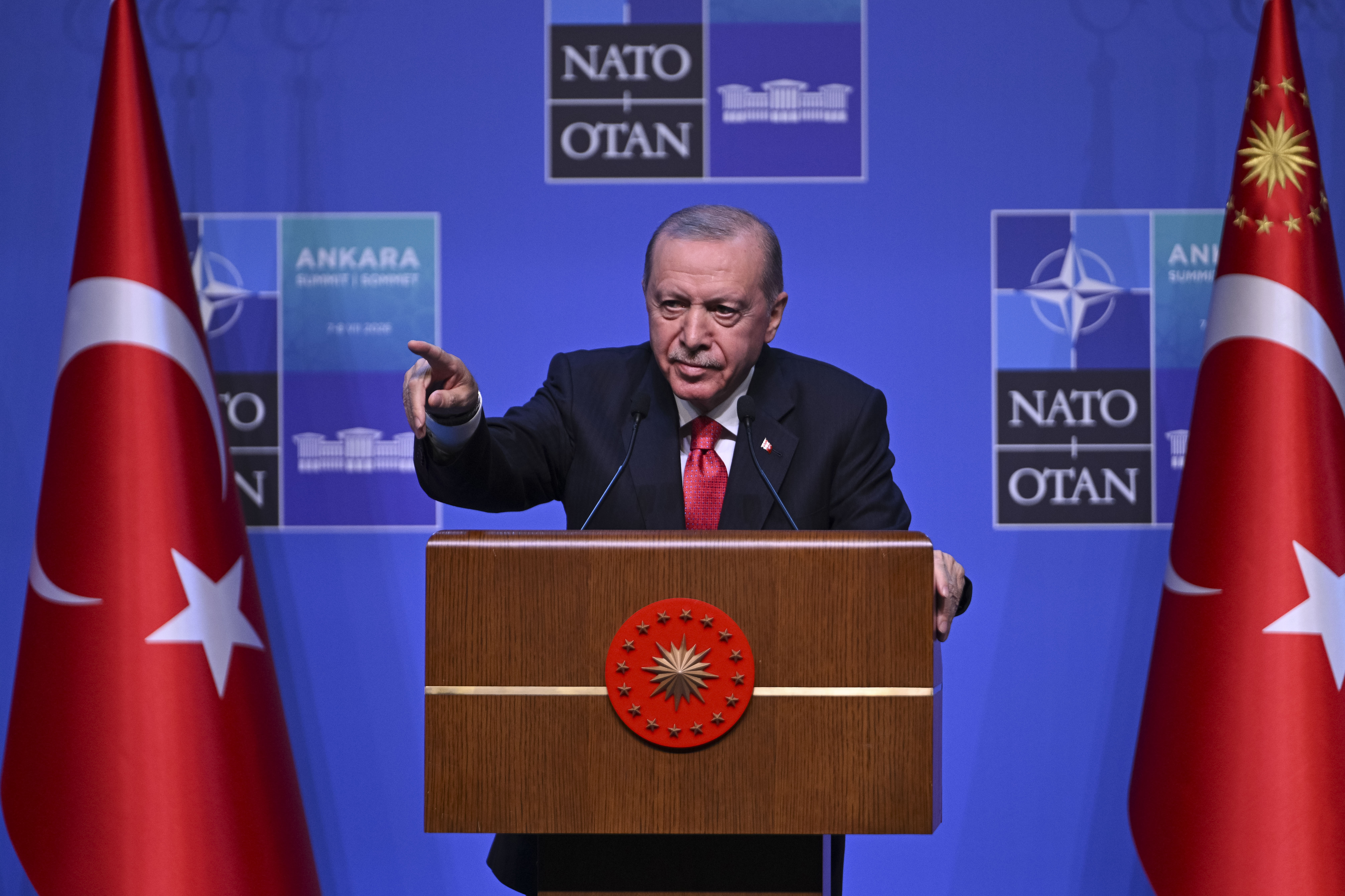 Erdoğan: Daha güçlü NATO temelini Ankara'da attık