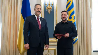 Ukrayna Devlet Başkanı Zelenski, Dışişleri Bakanı Fidan'a "İkinci Derece Liyakat Nişanı" verdi
