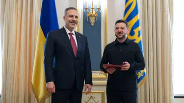 Ukrayna Devlet Başkanı Zelenski, Dışişleri Bakanı Fidan'a "İkinci Derece Liyakat Nişanı" verdi