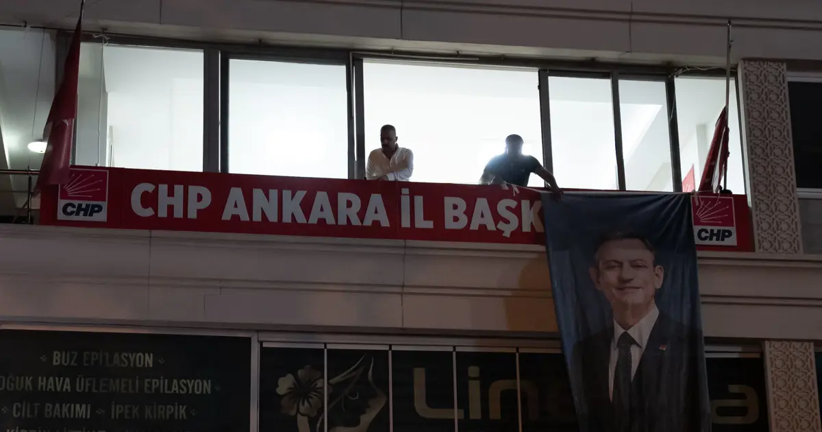 CHP Ankara İl Başkanlığı binasında gerginlik