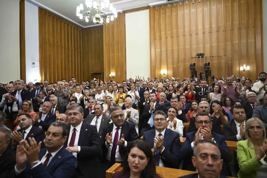 CHP’de milletvekili istifaları başladı