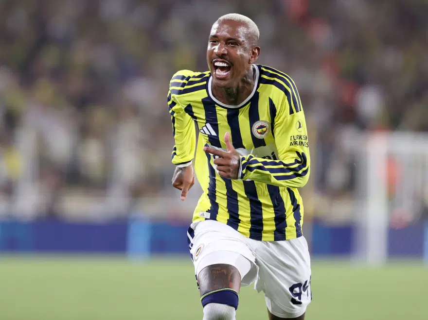 Ayrılığı gündemdeydi, Fenerbahçe