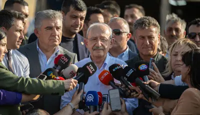 Kılıçdaroğlu'ndan CHP'deki istifalar sonrası ilk paylaşımCHP Genel Başkanı Kemal Kılıçdaroğlu, Özgür Özel ve beraberindeki 90 milletvekilinin partiden istifasının ardından bir paylaşım yaptı.