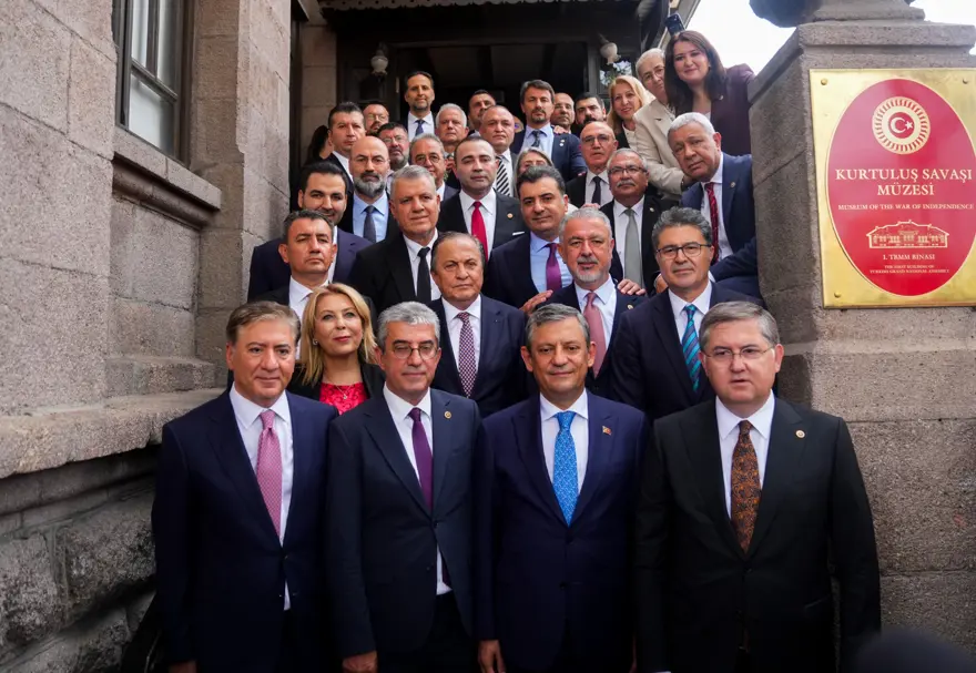 ÖZEL: 200'ÜN ÜZERİNDE BELEDİYE BAŞKANI YENİ PARTİ'YE GEÇECEK 3