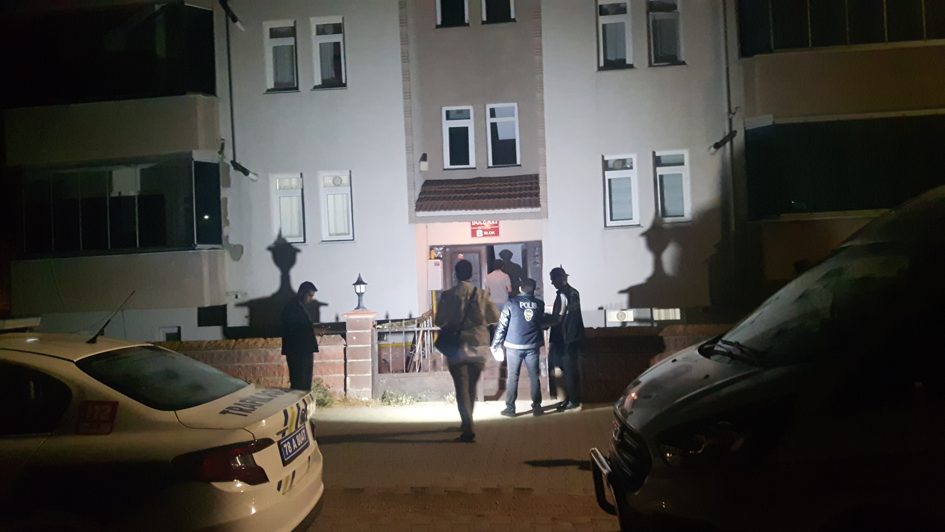 Karabük'te evinin balkonundan düşen yaşlı adam öldü