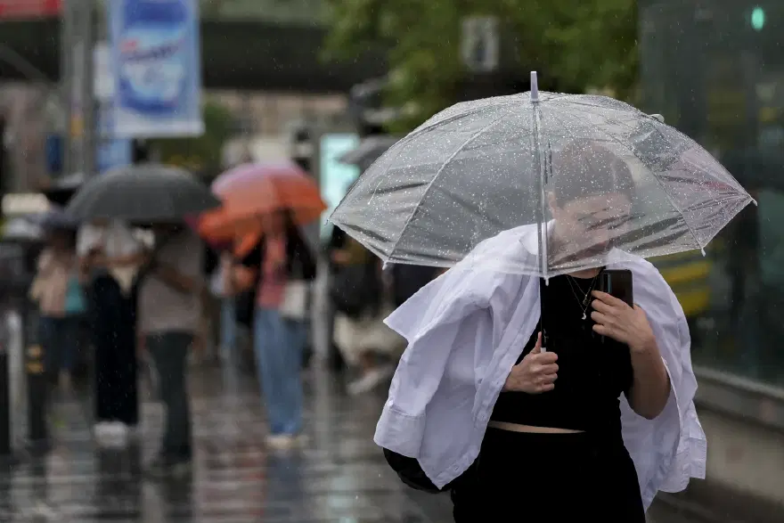 Gök gürültülü sağanak ve fırtına geliyor. Hızı 80 kilometreyi geçecek Gök gürültülü sağanak ve fırtına geliyor. Hızı 80 kilometreyi geçecek