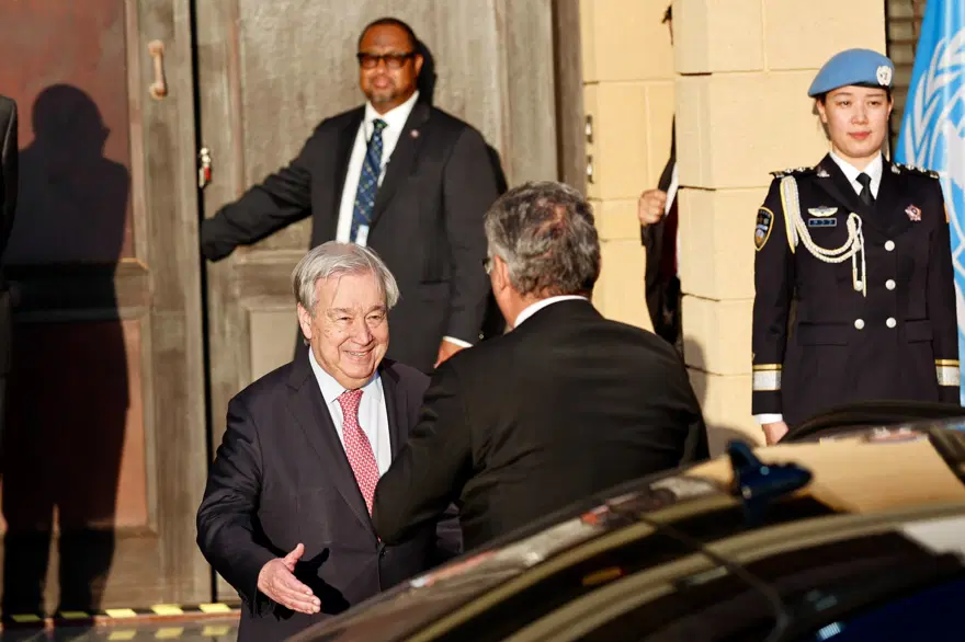 BM Genel Sekreteri Guterres 16 yıl sonra Kıbrıs'ta. "Çözümün sağlanması için yeni bir toplantı istiyoruz" 3 BM Genel Sekreteri Guterres 16 yıl sonra Kıbrıs'ta. "Çözümün sağlanması için yeni bir toplantı istiyoruz" 3