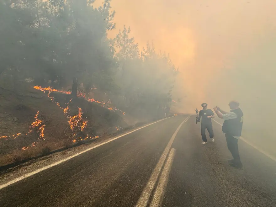 BALIKESİR'DE YANGIN SÖNDÜRÜLDÜ 3